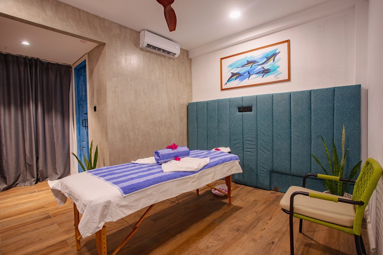 Treatment room at Lavera Spa, Beach Hotel Dhigurah