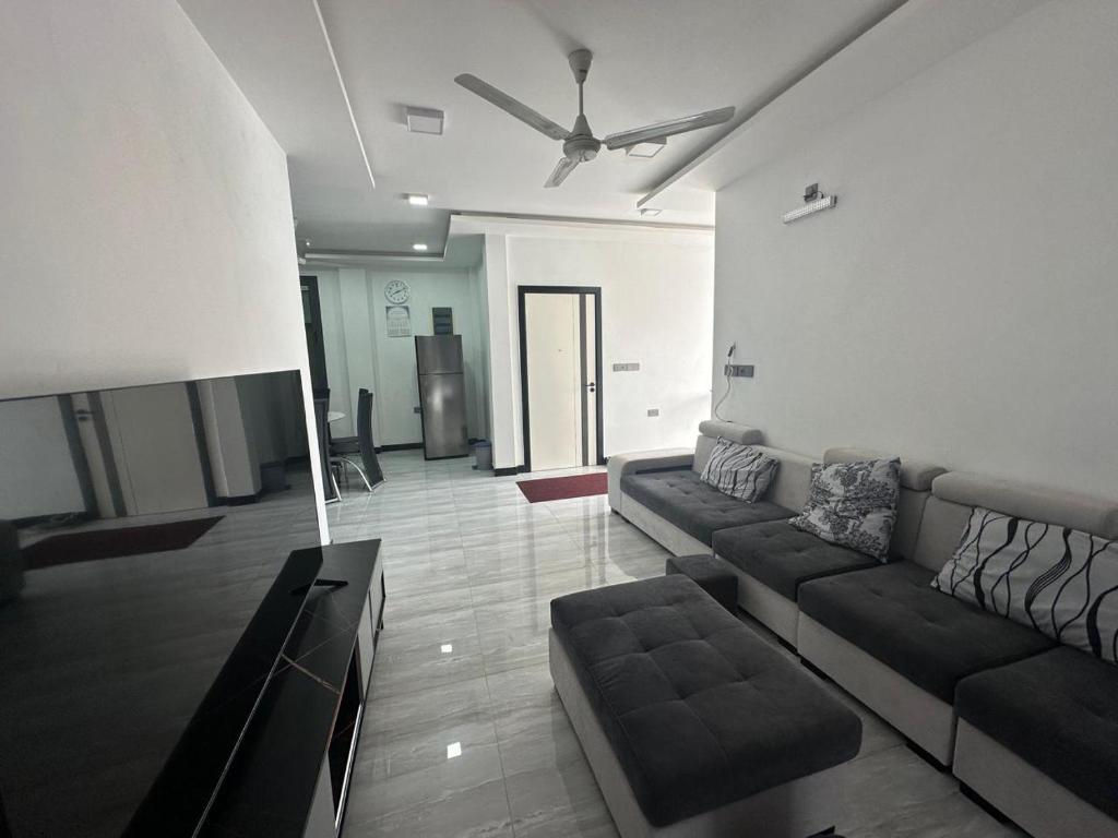 Quest by Entrance property photograph